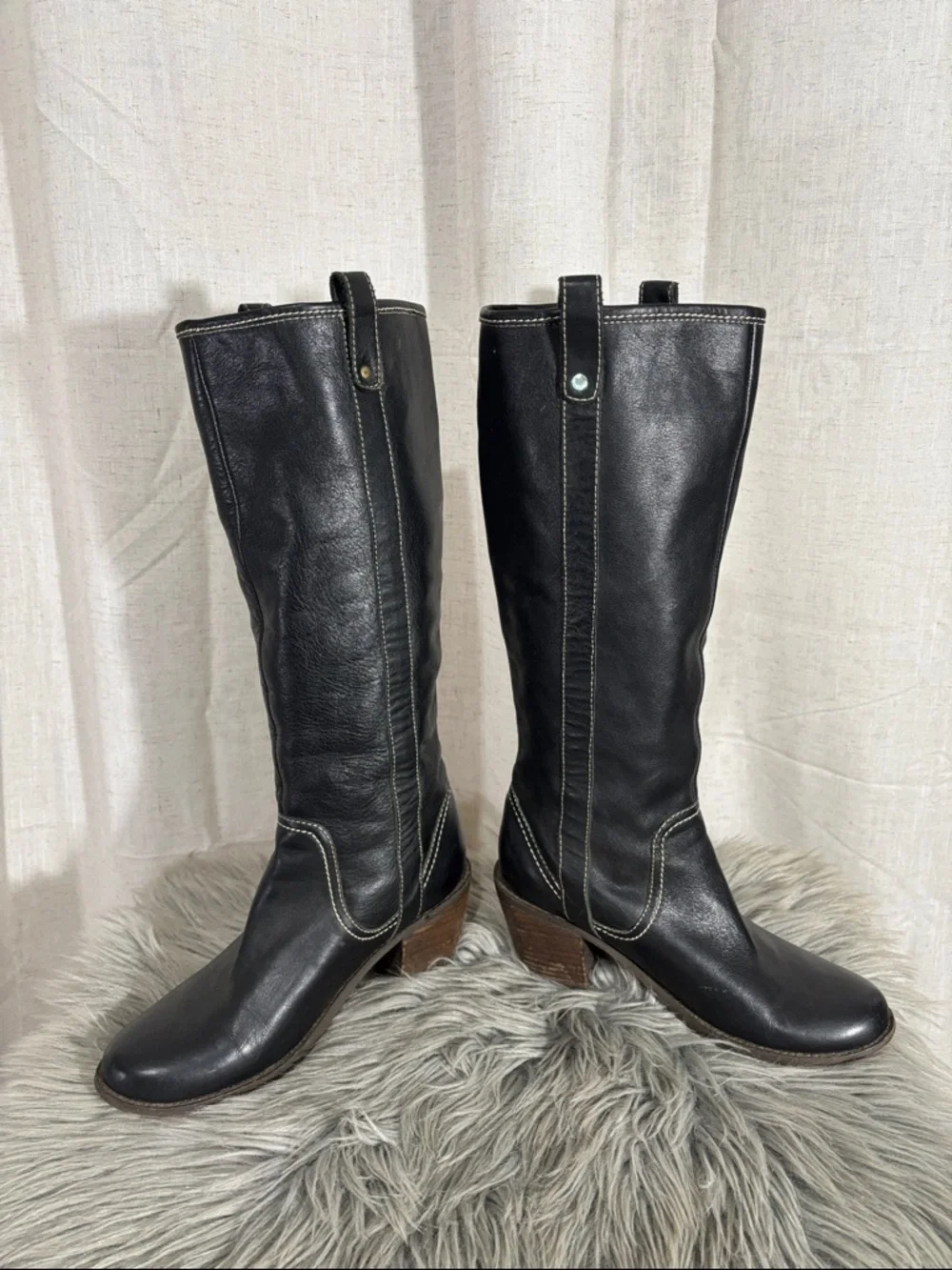 Steve Madden Black Leather Knee-High Heeled Riding Boots - Classic Women’s Style